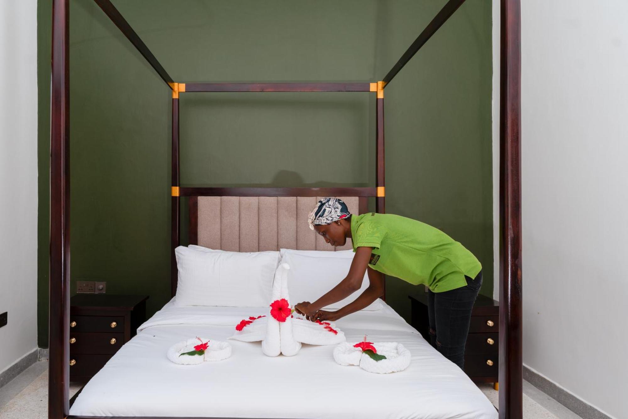 Leparadis Zanzibar Boutique Hotel ジャンビアニ エクステリア 写真